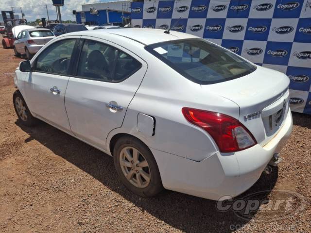 2014 NISSAN VERSA 