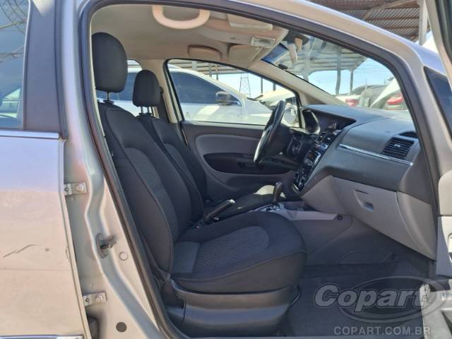2011 FIAT LINEA 
