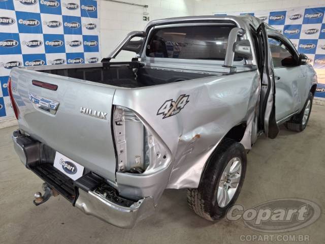 2017 TOYOTA HILUX CD 