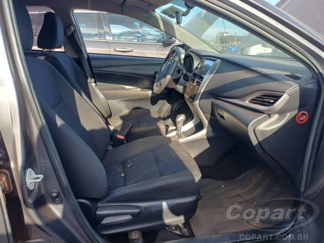 2022 TOYOTA YARIS SEDA 