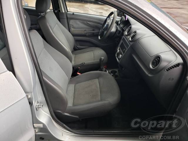 2013 VOLKSWAGEN GOL 