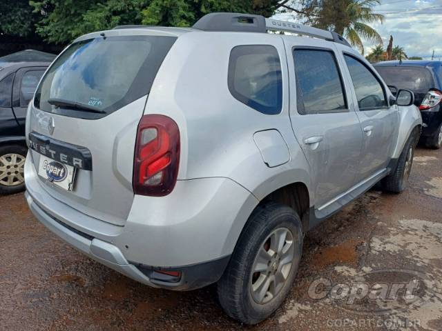 2019 RENAULT DUSTER 