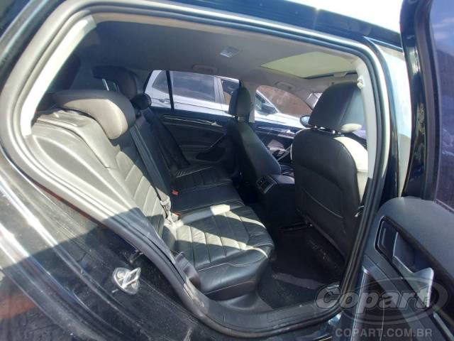 2015 VOLKSWAGEN GOLF 