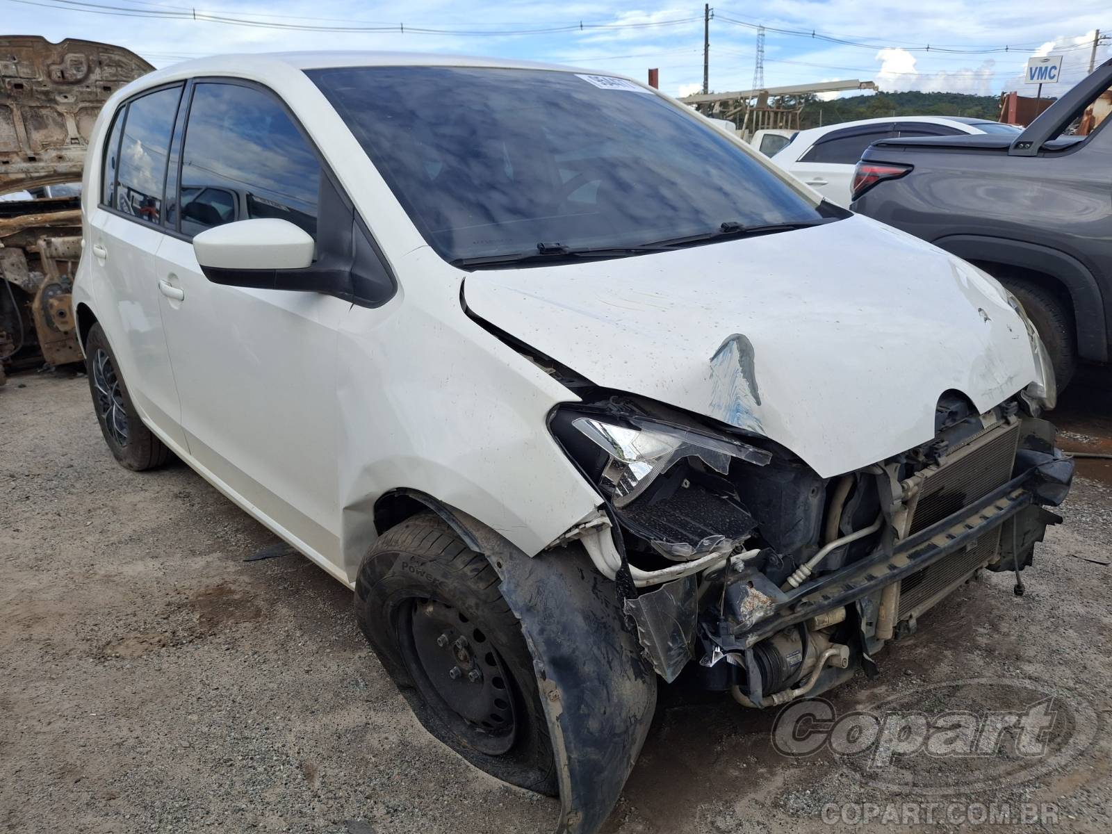 Volkswagen Up Move 1.0 12V 2015 Colisão Média Monta