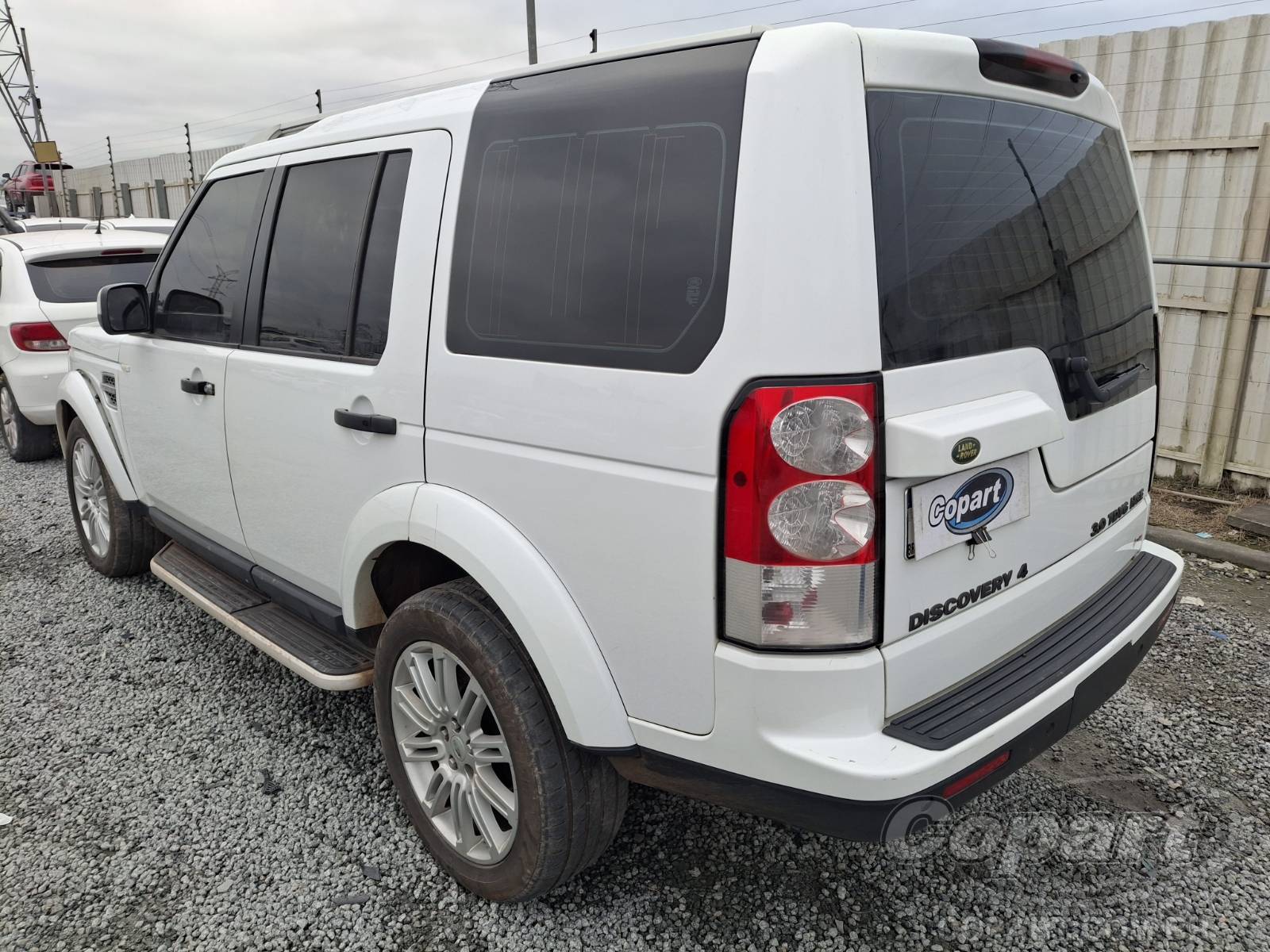 2010 LAND ROVER DISCOVERY 4 — foto 3 de 14