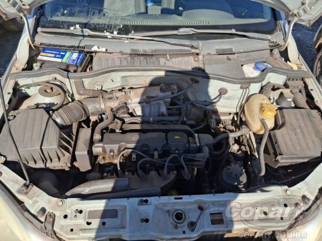 2003 CHEVROLET CORSA SEDAN 