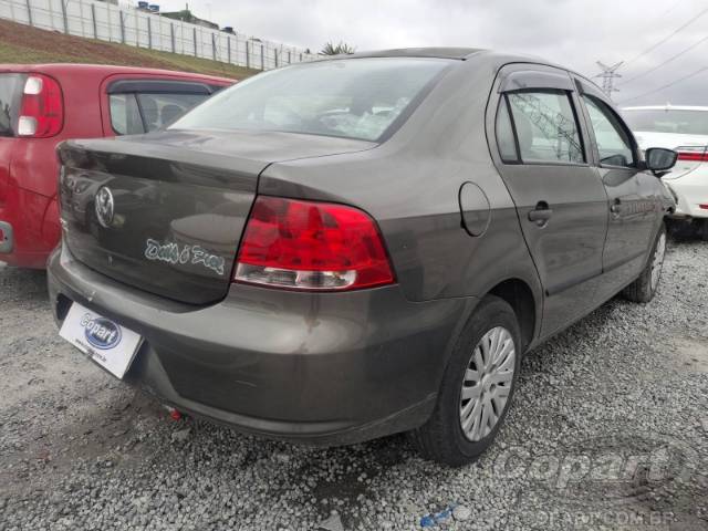 2010 VOLKSWAGEN VOYAGE 