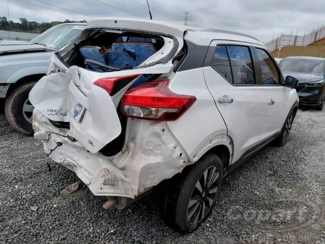 2020 NISSAN KICKS 