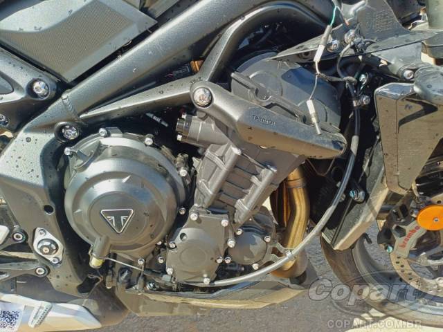 2025 TRIUMPH STREET TRIPLE 