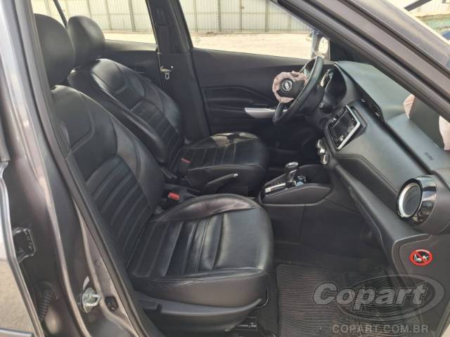2019 NISSAN KICKS 