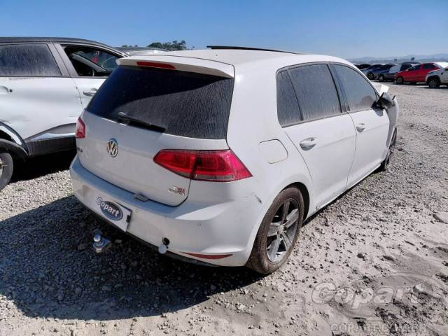 2015 VOLKSWAGEN GOLF 