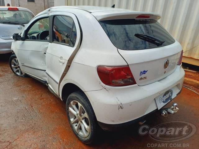 2013 VOLKSWAGEN GOL 