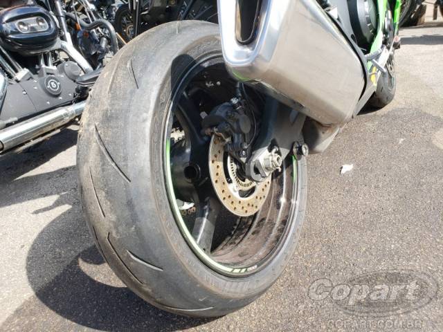 2025 KAWASAKI NINJA ZX-10R 