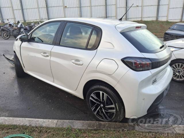 2024 PEUGEOT 208 