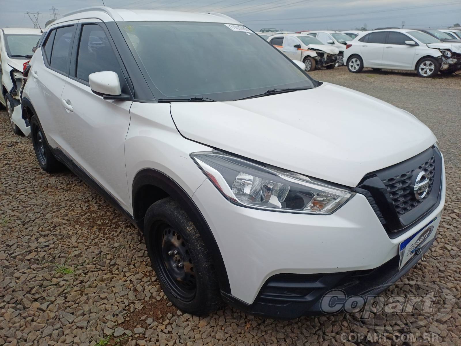 NISSAN KICKS 2020
