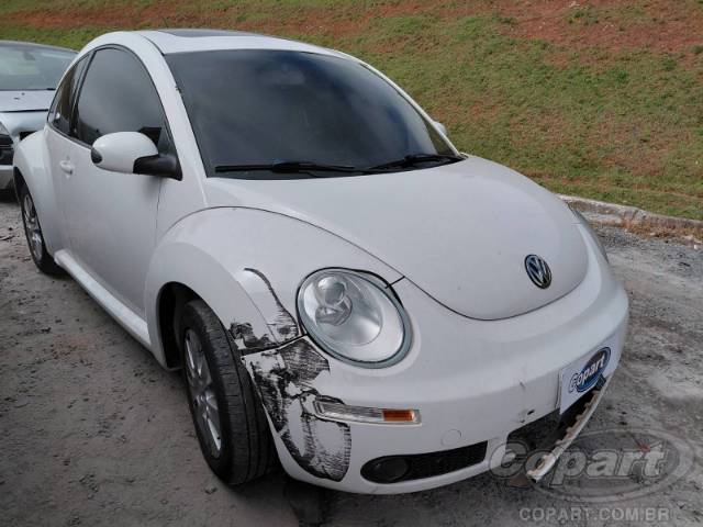2010 VOLKSWAGEN NEW BEETLE 