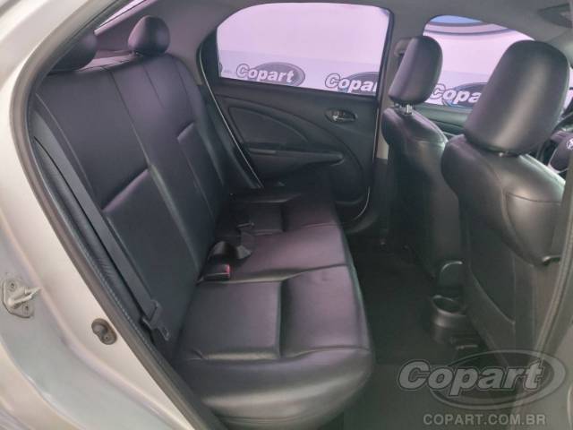 2015 TOYOTA ETIOS SEDA 