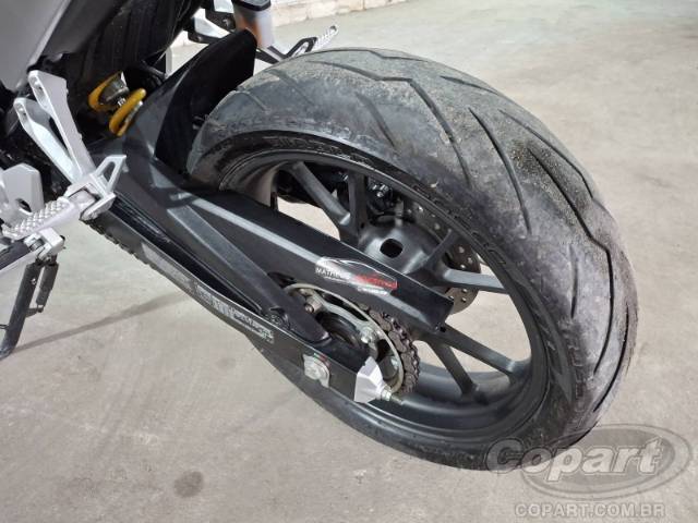 2025 HONDA CB 300F 