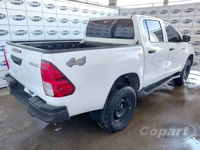 2024 TOYOTA HILUX CD 