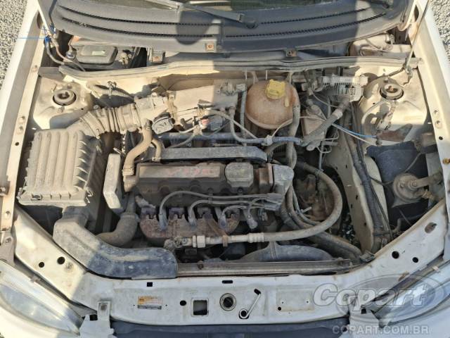 2004 CHEVROLET CORSA SEDAN 