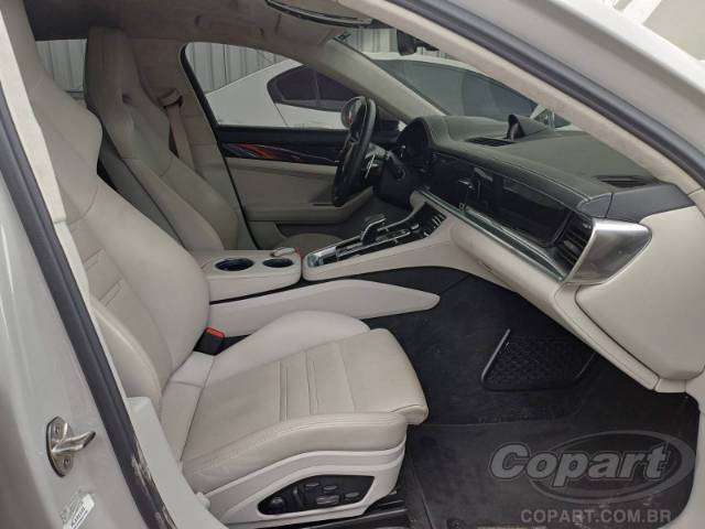 2023 PORSCHE PANAMERA 