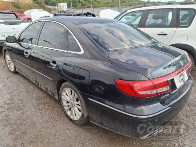 2011 HYUNDAI AZERA 