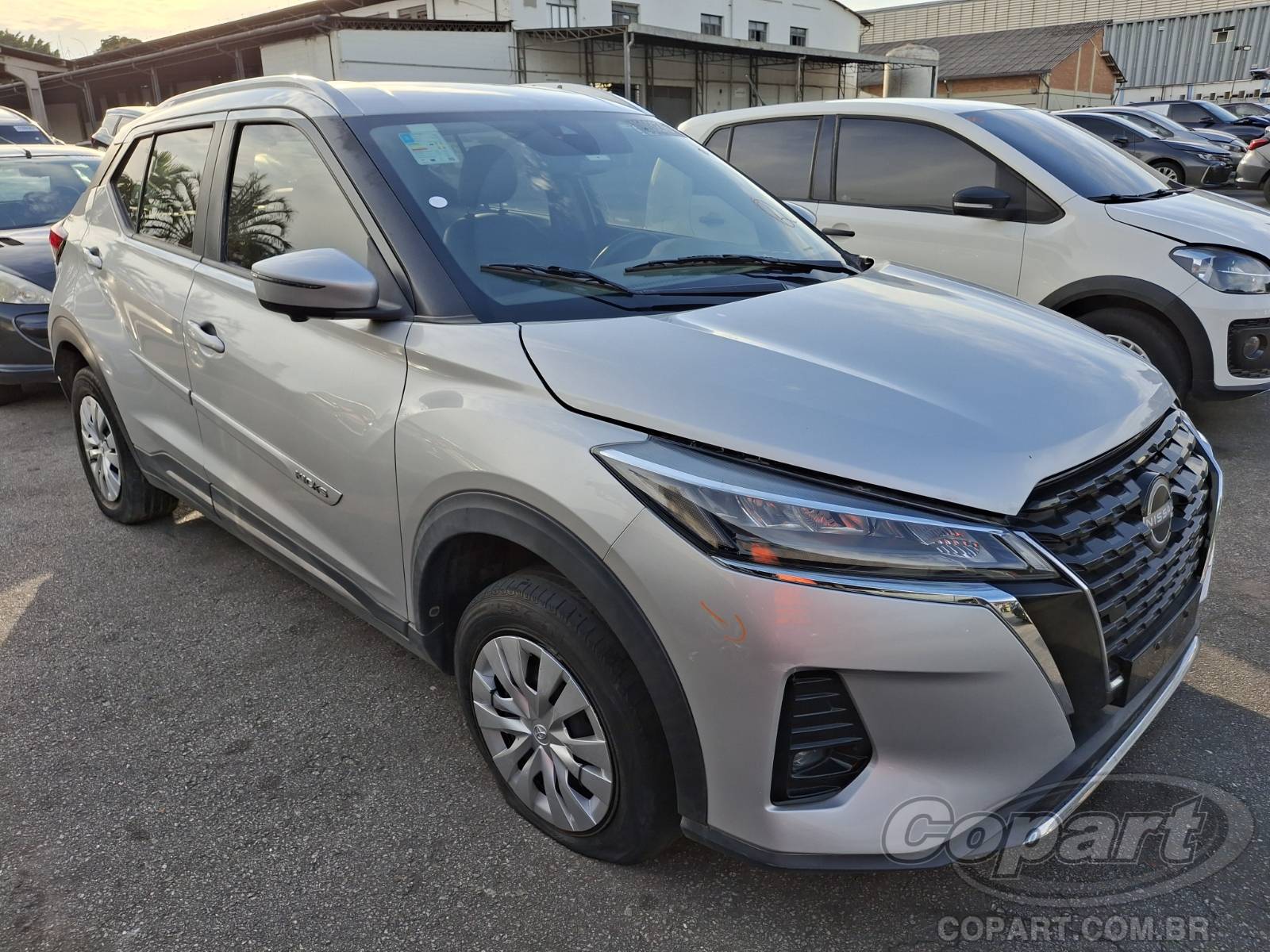 Nissan Kicks 2023 Remarcado SUV Pequeno
