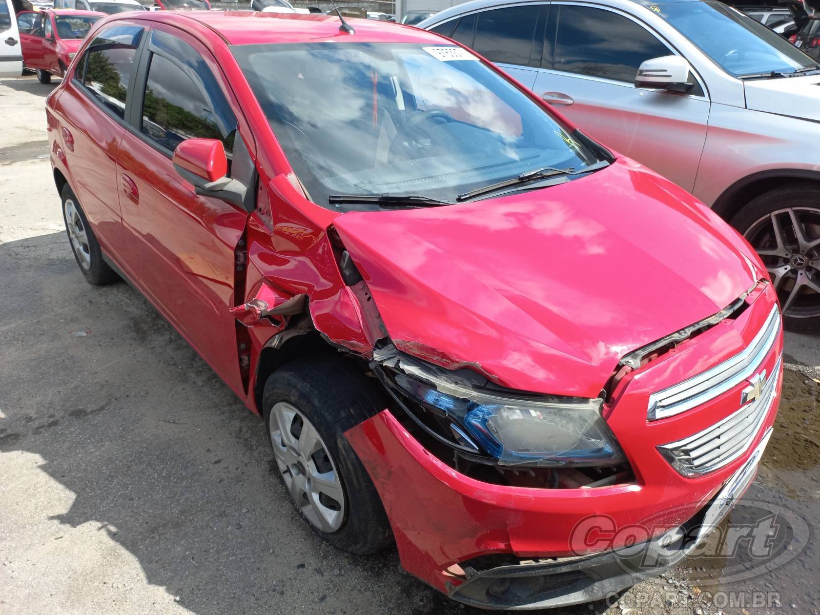 Veículo GM - Chevrolet Onix Chevrolet Onix LT 1.4 SPE 2013 Colisão Média Monta 2013 em leilão