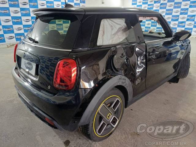 2022 MINI COOPER 