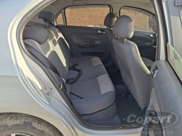 2010 VOLKSWAGEN VOYAGE 