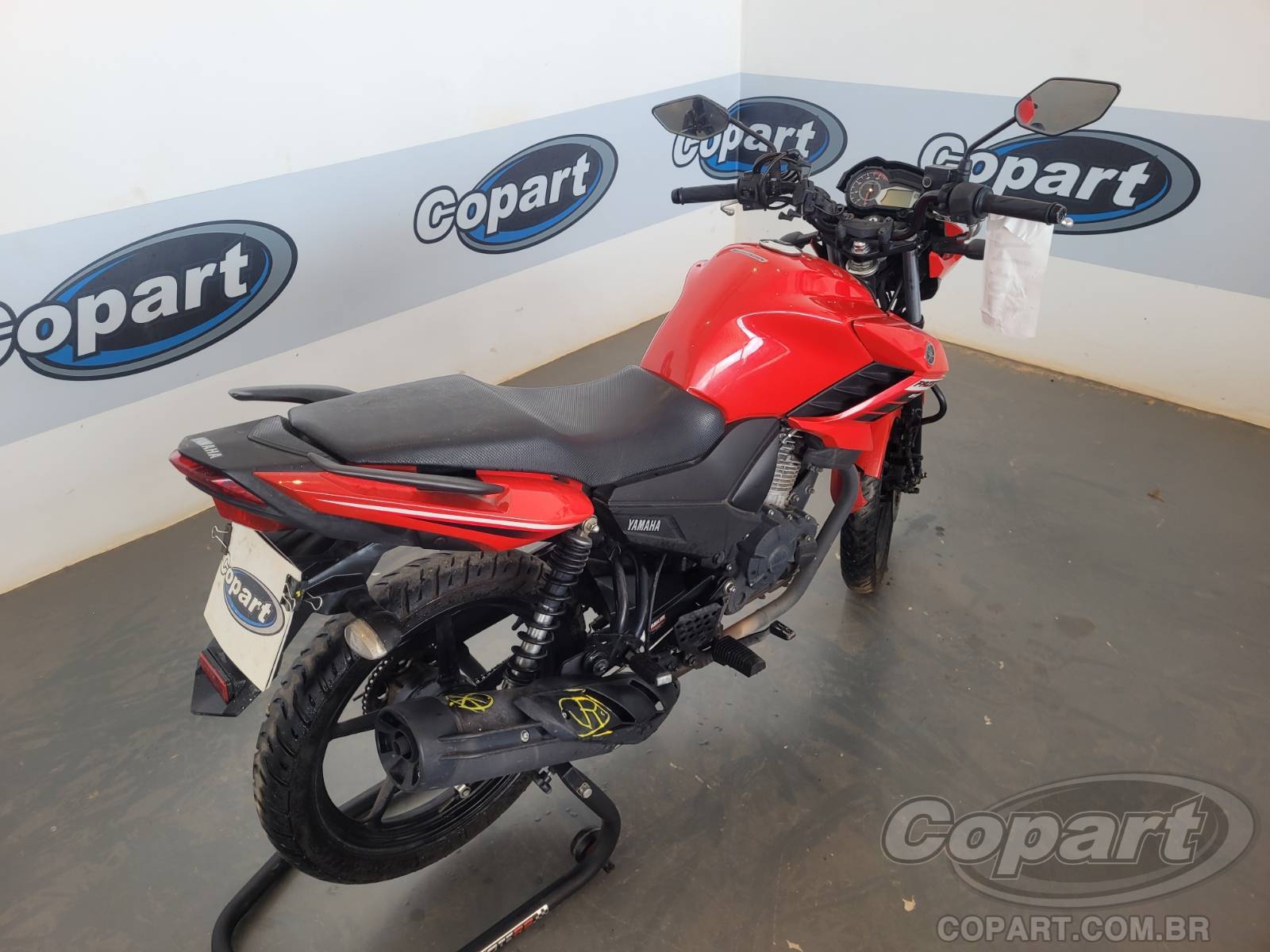 Foto 4: 2025 YAMAHA FAZER