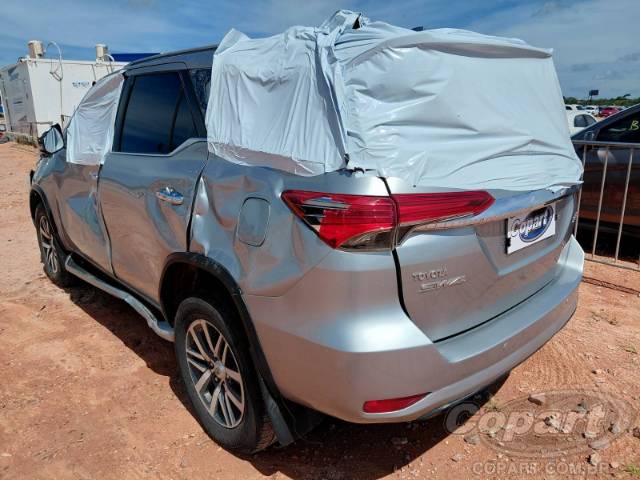 2018 TOYOTA HILUX SW4 