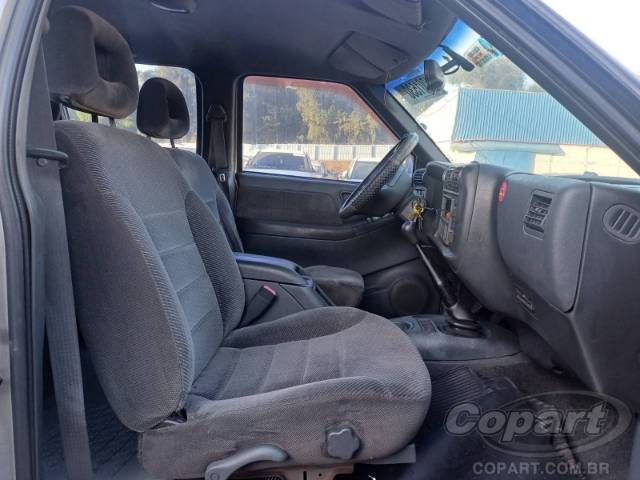 2000 CHEVROLET BLAZER 