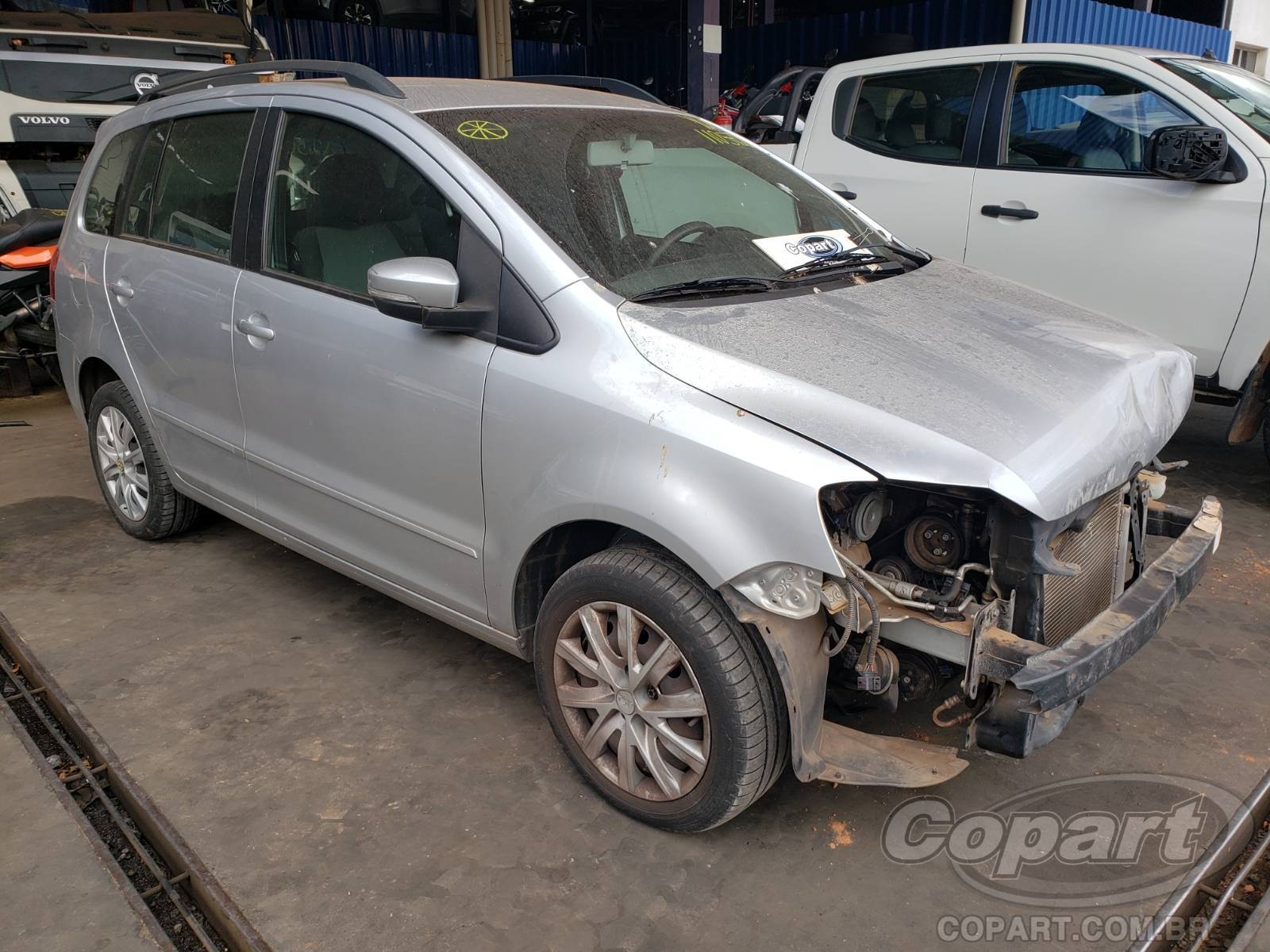 VOLKSWAGEN SPACEFOX 1.6 Total Flex 2011