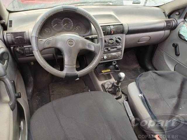 2010 CHEVROLET CLASSIC 