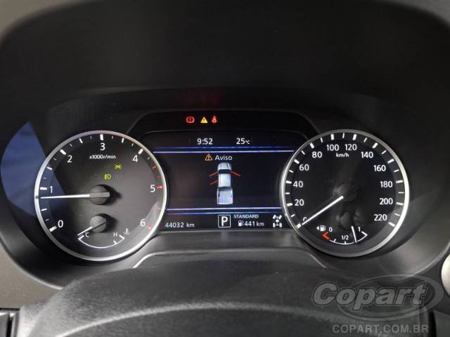 2025 NISSAN FRONTIER CD 