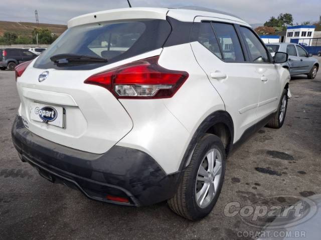 2019 NISSAN KICKS 