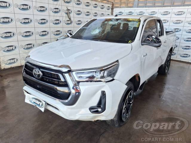 2024 TOYOTA HILUX CD 
