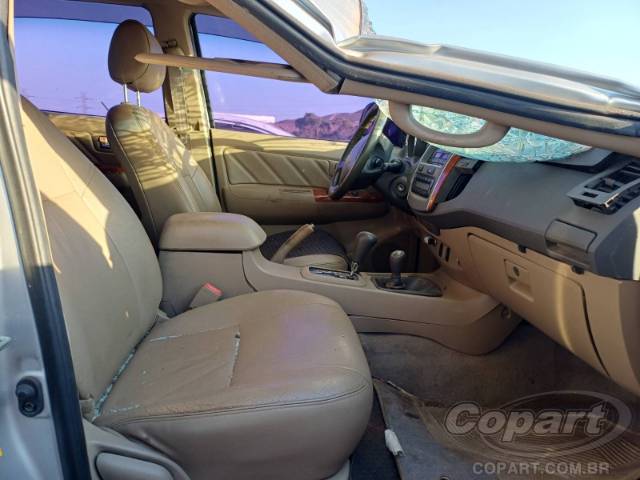 2011 TOYOTA HILUX SW4 