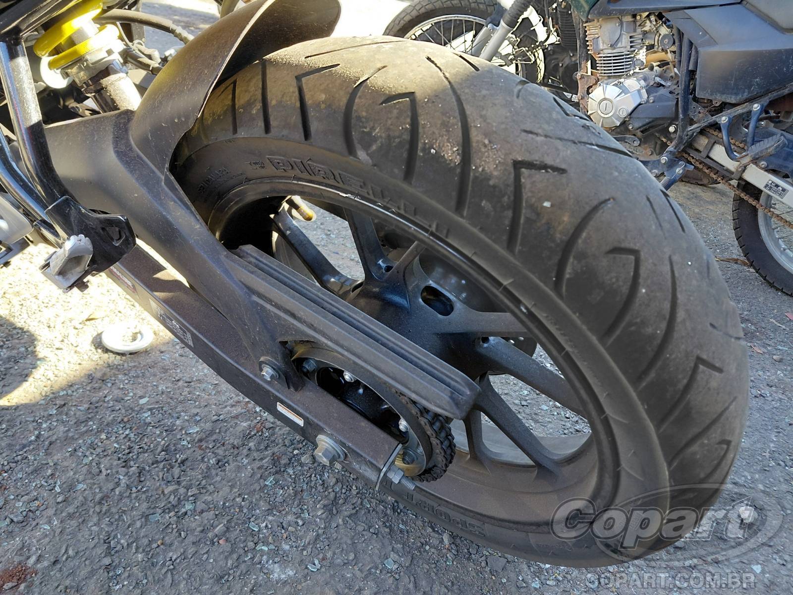 Foto 7 de 10: 2025 YAMAHA FZ25 FAZER