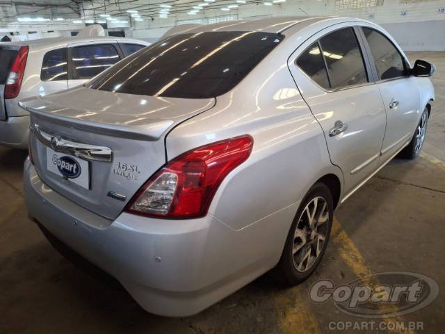 2017 NISSAN VERSA 