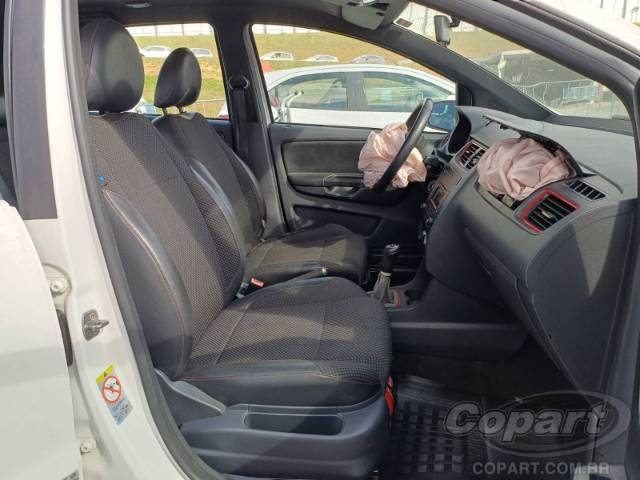 2014 VOLKSWAGEN FOX 