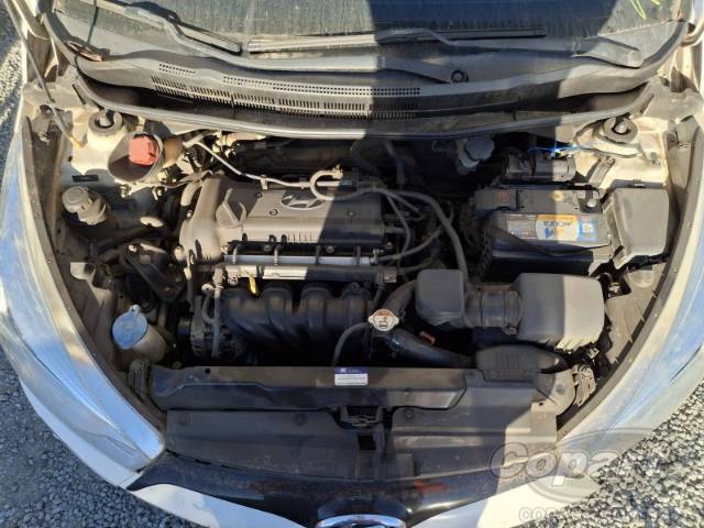 2014 HYUNDAI HB20S 