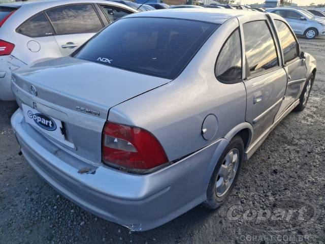 2001 CHEVROLET VECTRA 