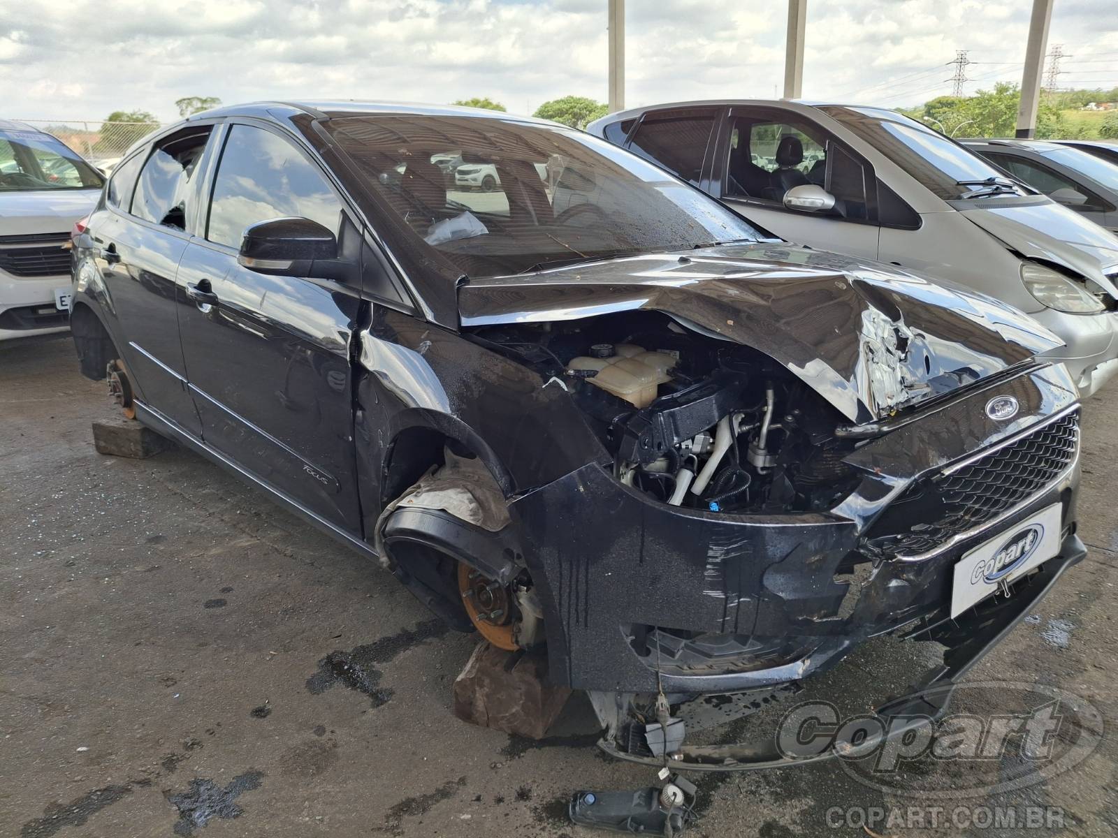 Veículo Ford Focus Ford Focus SE Powershift 2.0 16V Duratec GDI 2017 Médio Dano 2017 em leilão
