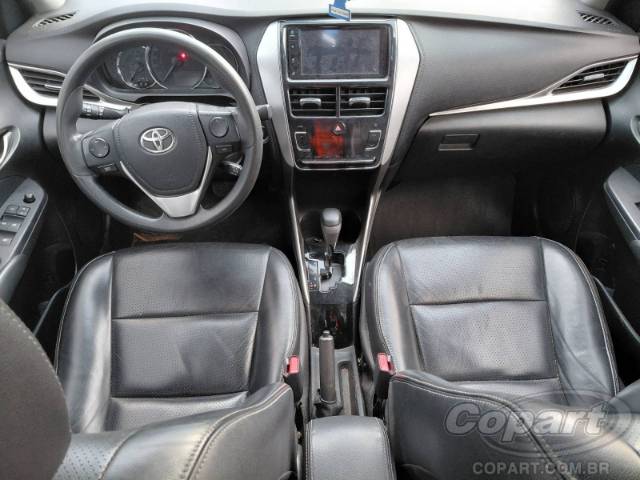 2019 TOYOTA YARIS SEDA 