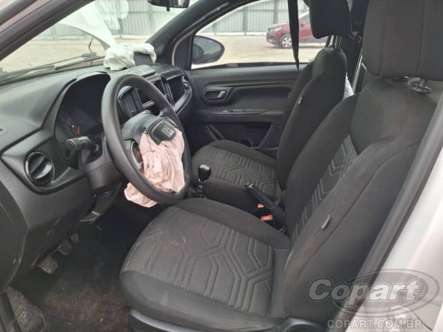 2025 FIAT STRADA CD 