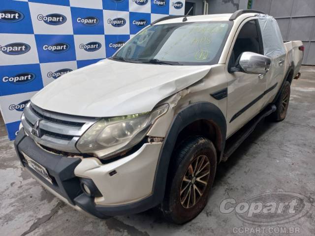 2021 MITSUBISHI L200 TRITON 