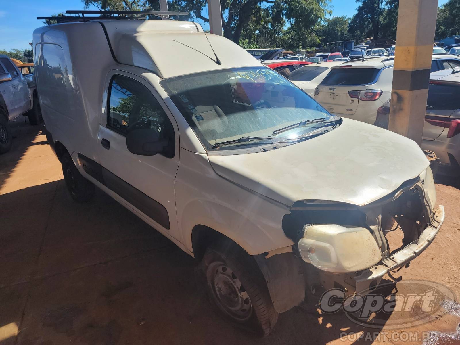 Veículo Fiat Fiorino Fiat Fiorino Furgão 1.4 Evo 2016 Pequena Monta 2016 em leilão