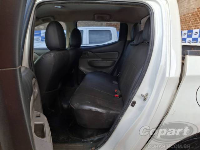 2021 MITSUBISHI L200 TRITON 